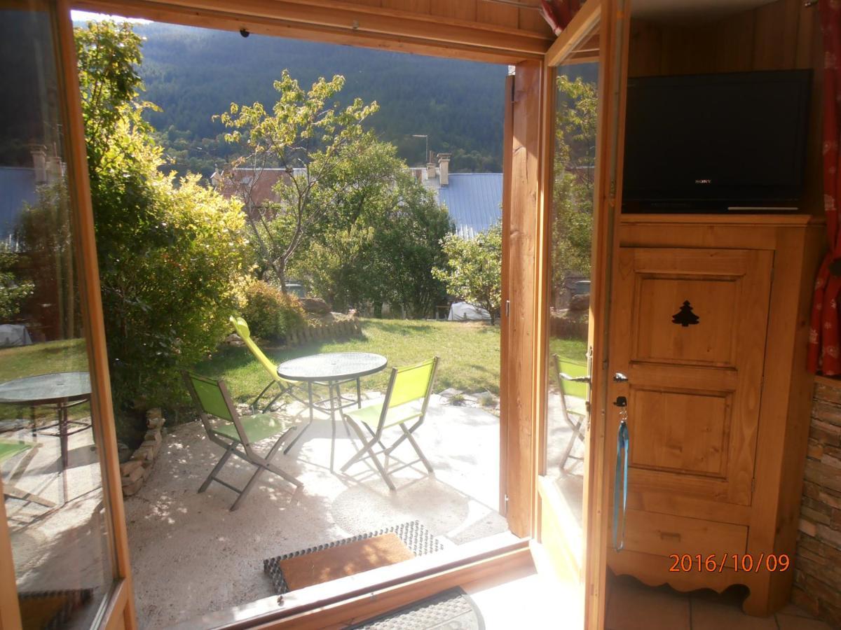 Chalet Bon Accueil Briançon Exterior foto